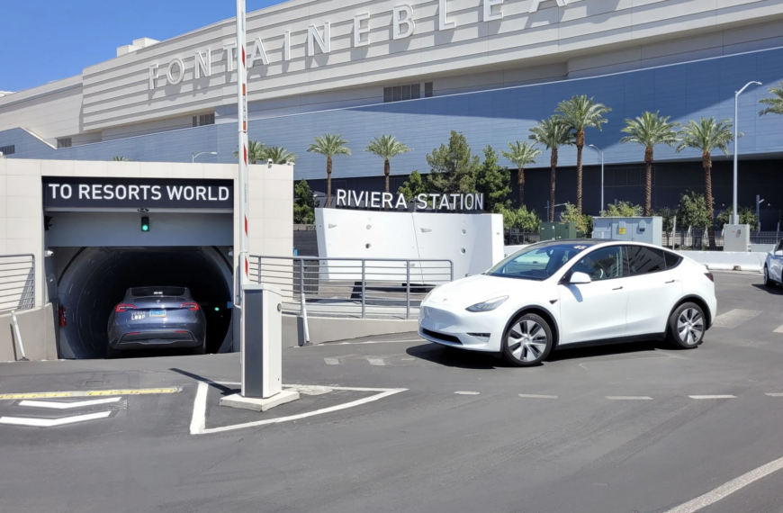 Elon Musk Says Teslas Are in Tunnels Under Vegas Transporting Millions of People