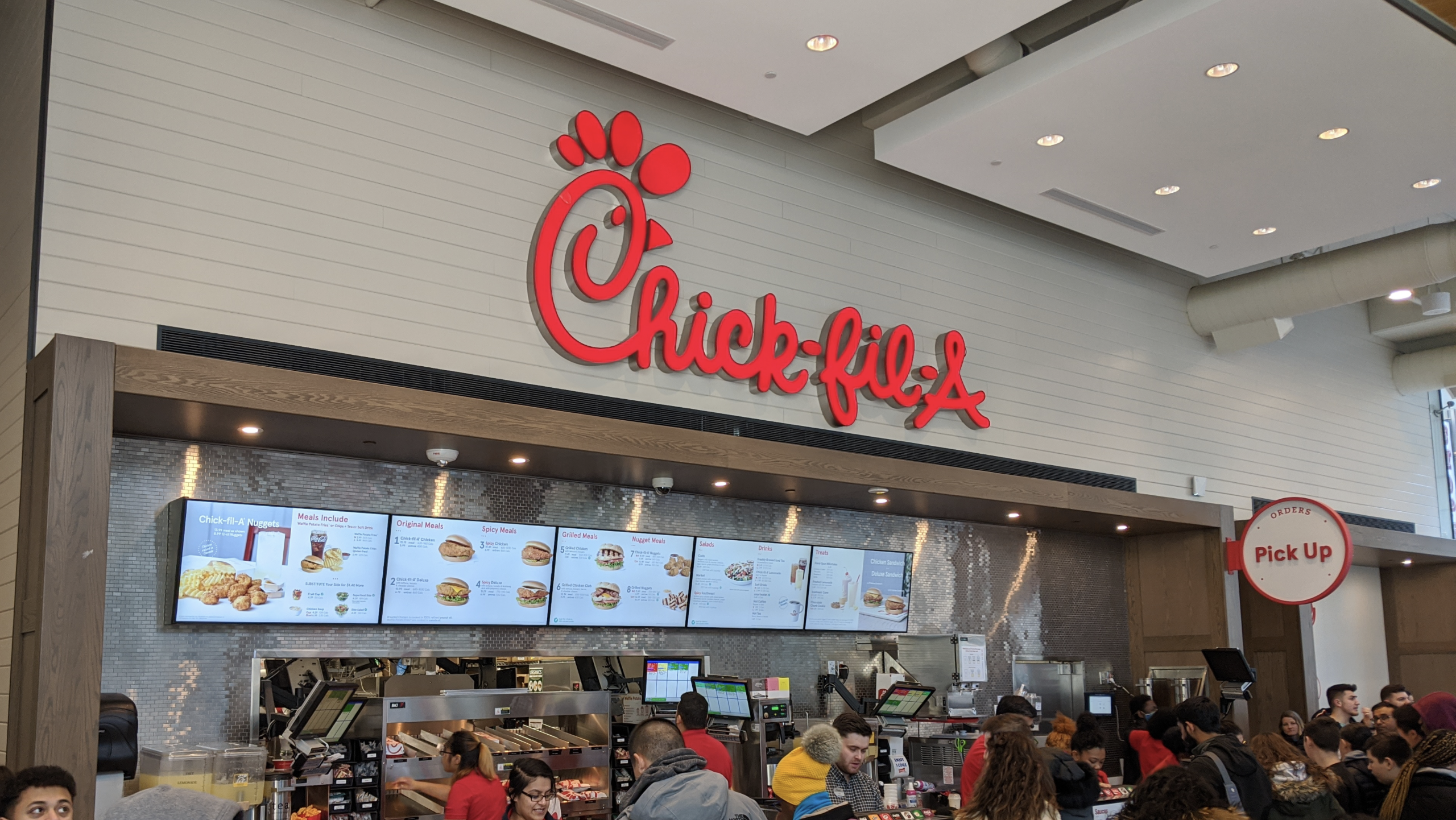 A Chick-fil-A Location Is Offering Free Ice Cream to Families Who Agree to Put Their Phones Away During Their Meal, as Part of an Effort to Encourage More Face-to-Face Time and Less Screen Use at the Table