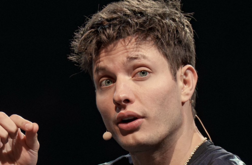 Matt Rife Calls Congressman’s Extraterrestrial&hellip;