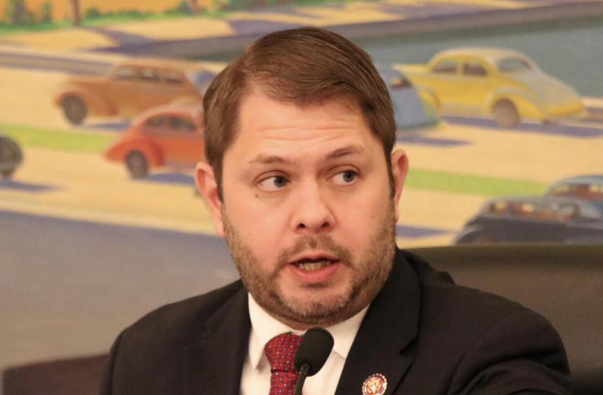 “We Need to Pass My Bill to Make Surveillance Pricing Illegal,” Sen. Ruben Gallego Pushes One Fair Price Act