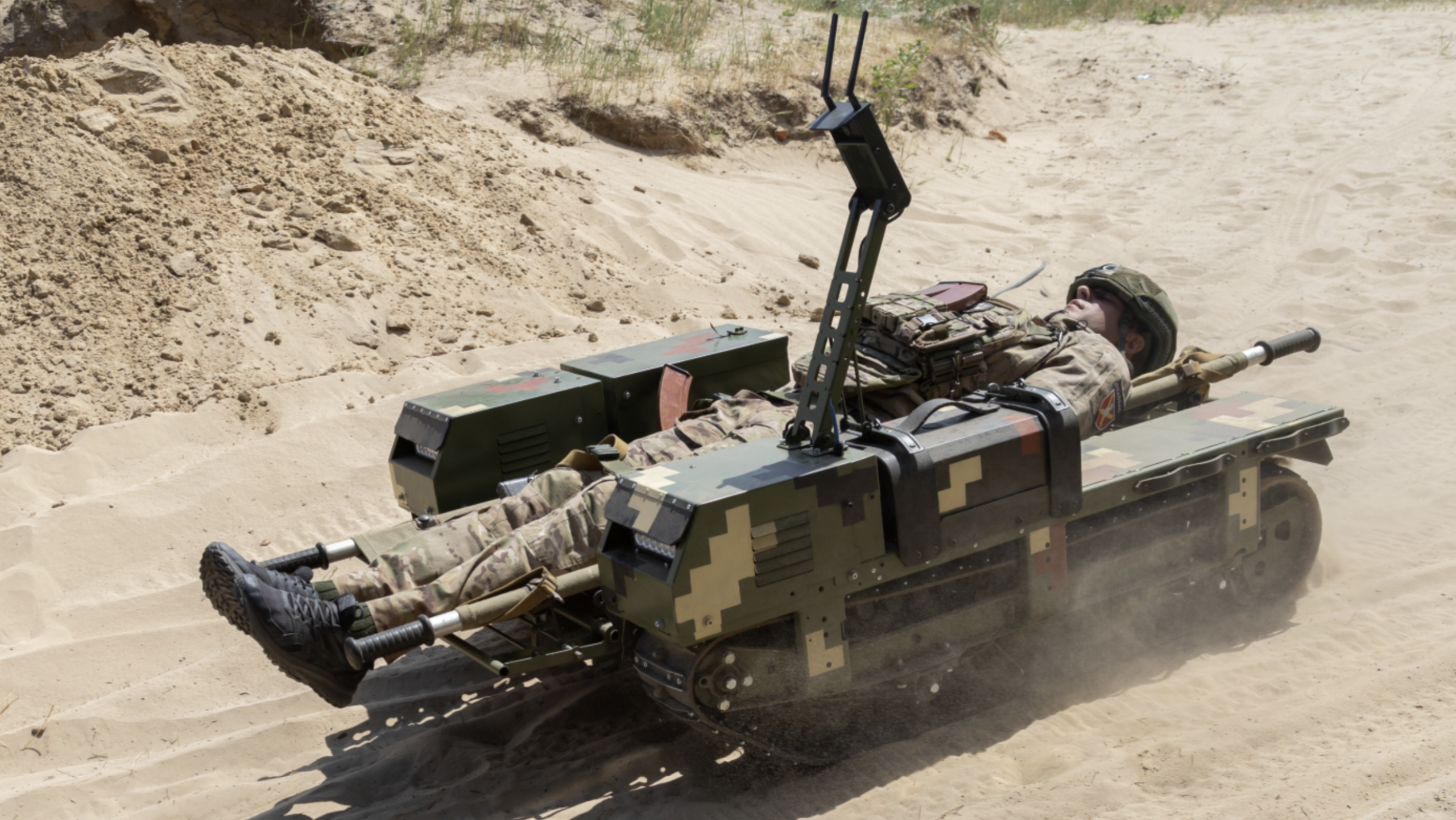 Robotic Evacuation Systems Reshape Frontline Medical Care in Ukraine