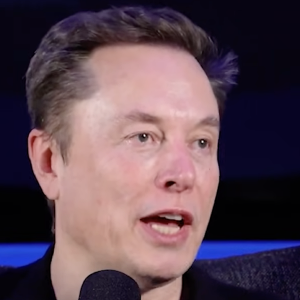 Elon Musk Announces SpaceX Deal With World's Largest Airline — "Work, Game, Stream and Scroll Endlessly" —  Satellite Constellation Reshapes Aviation Tech
